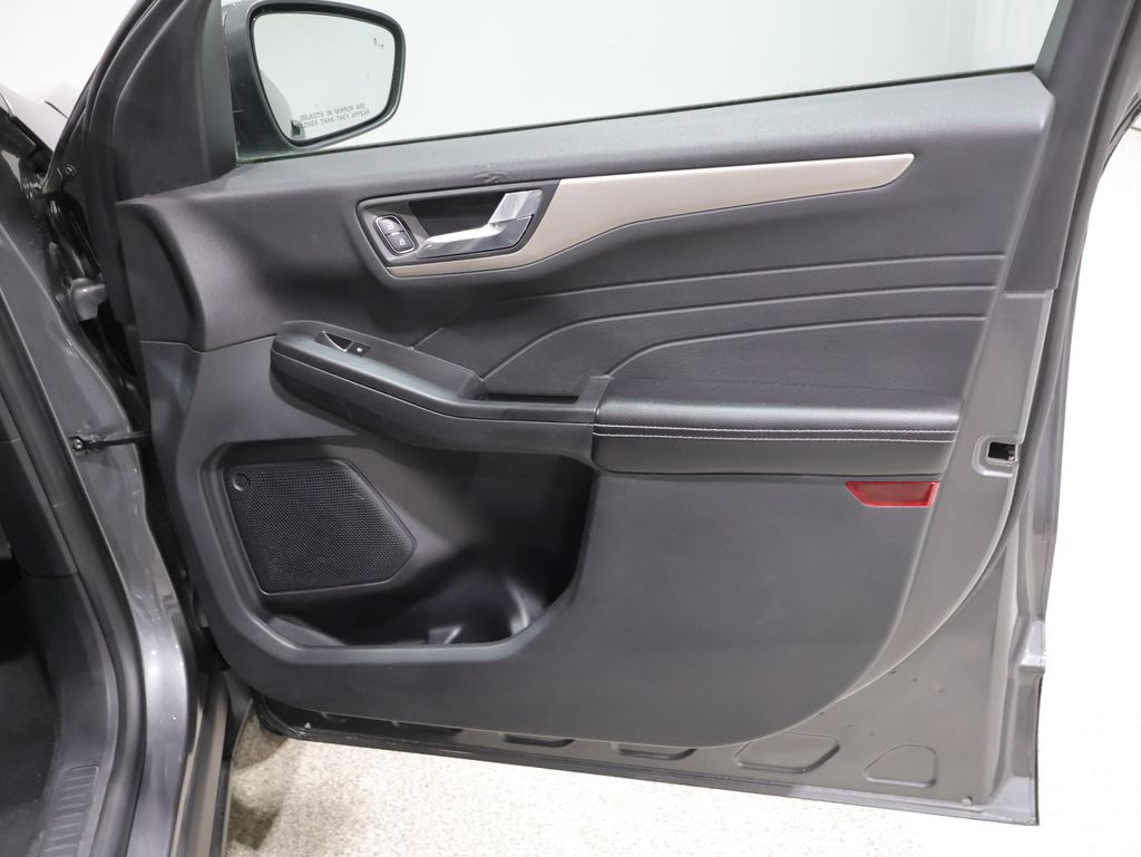 2021 Ford Escape SE - Photo 23