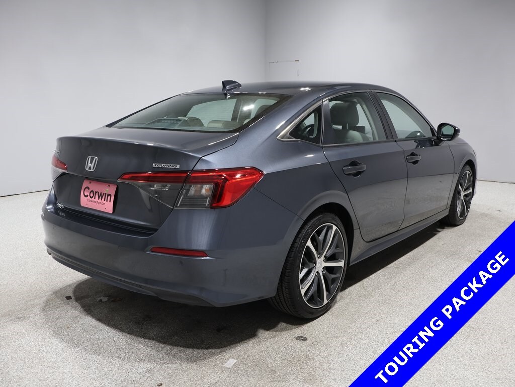 2024 Honda Civic Touring photo 2