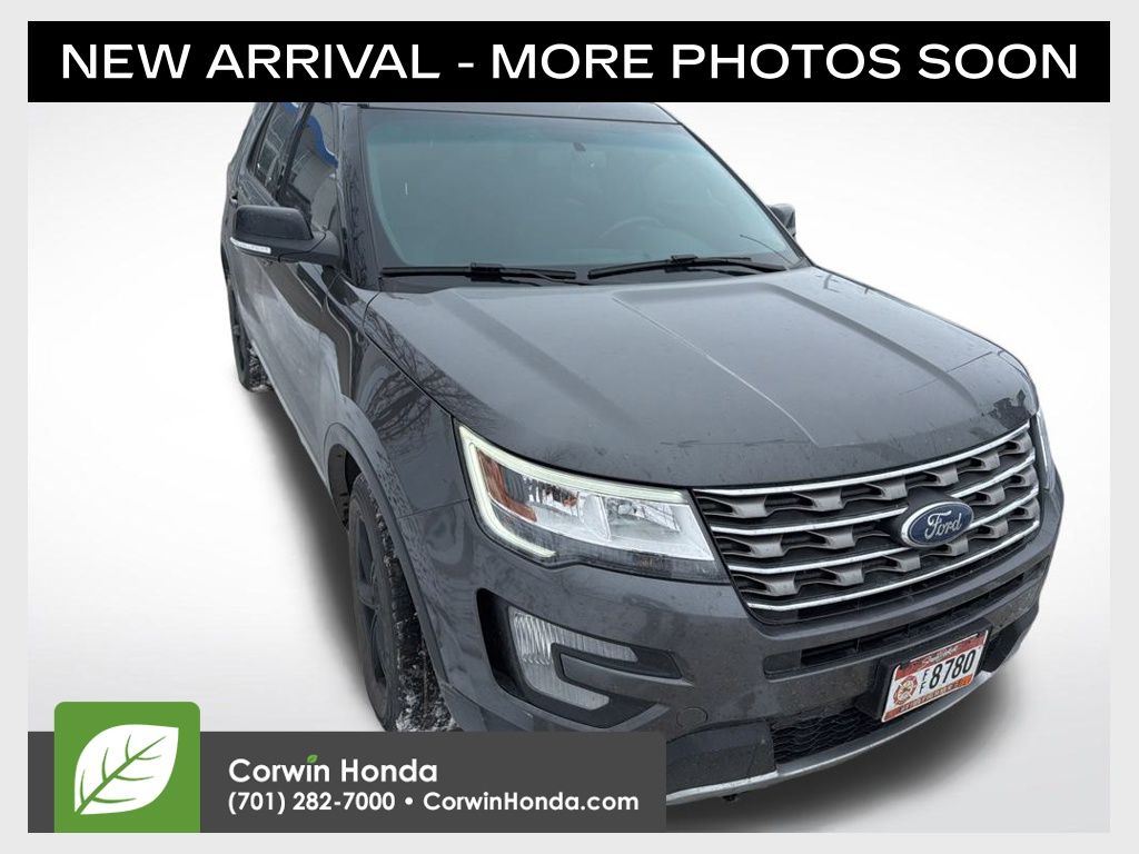 2016 Ford Explorer XLT's photo