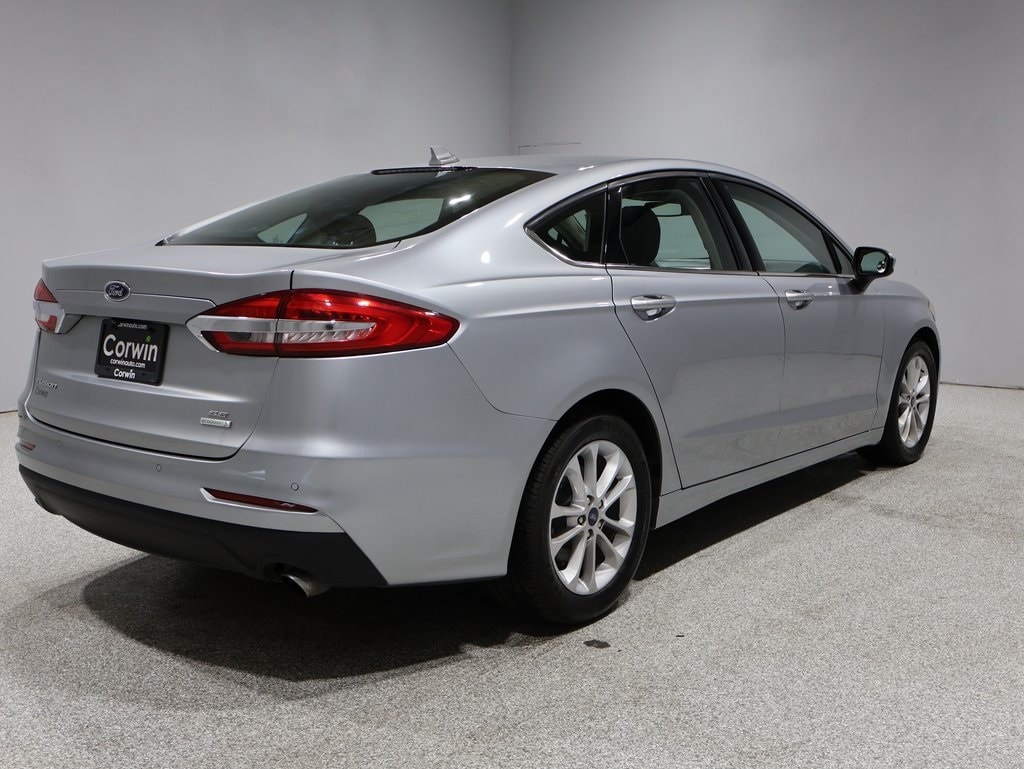 Used 2020 Ford Fusion SE with VIN 3FA6P0HD9LR189660 for sale in Fargo, ND