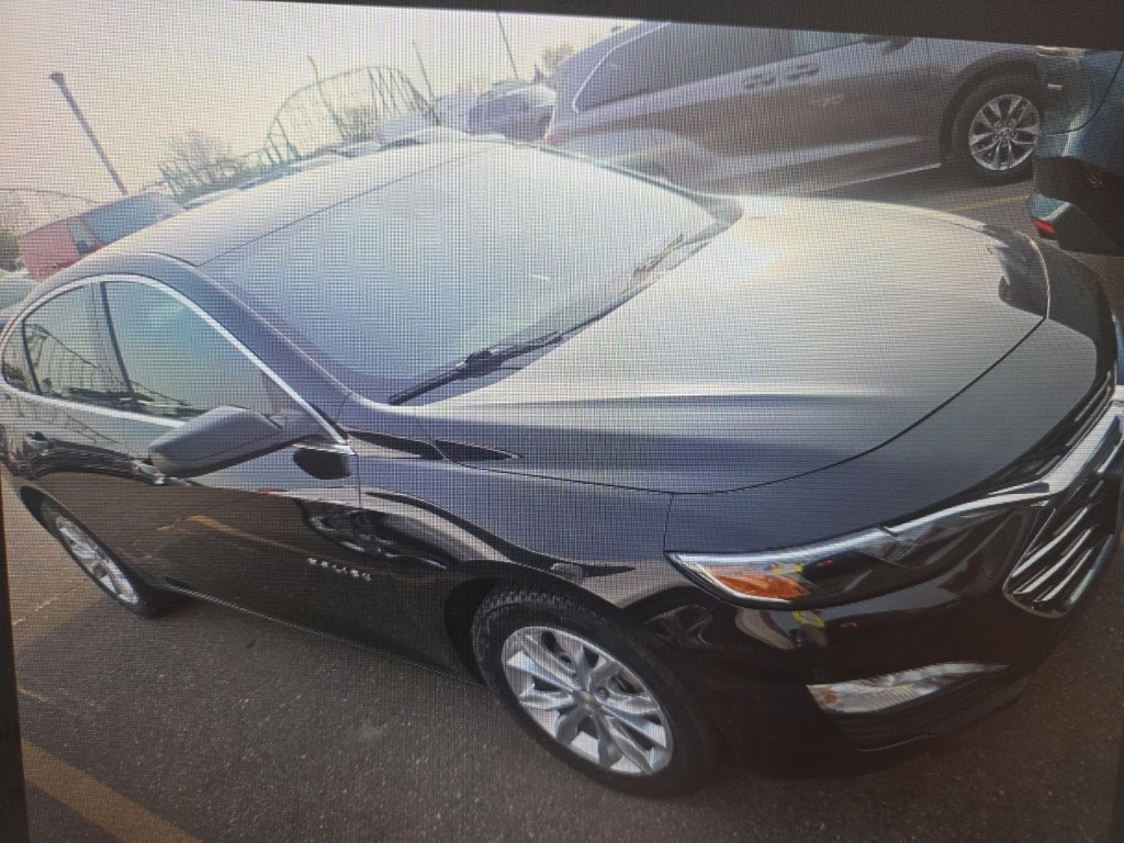 Used 2021 Chevrolet Malibu 1LT with VIN 1G1ZD5ST1MF013772 for sale in Fargo, ND