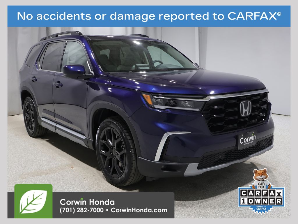 2025 Honda Pilot Touring AWD's photo