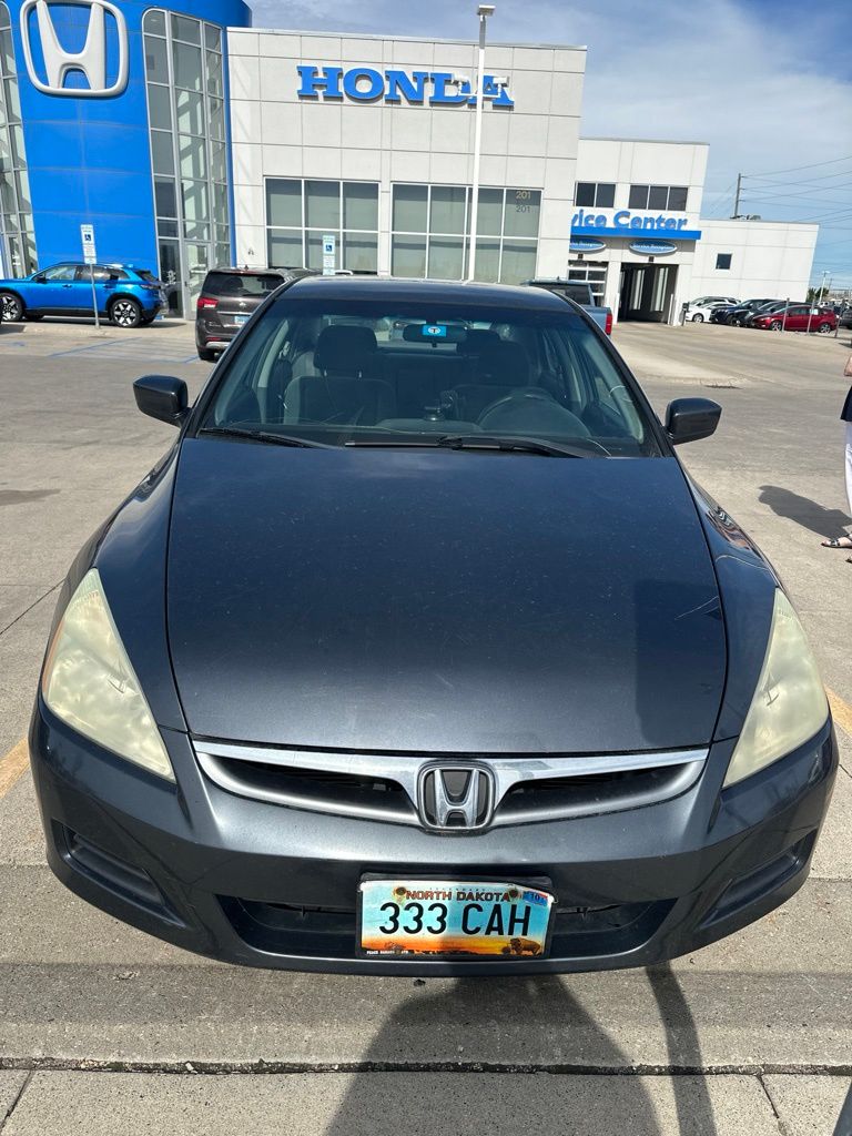 Used 2006 Honda Accord SE with VIN 1HGCM56306A096832 for sale in Fargo, ND