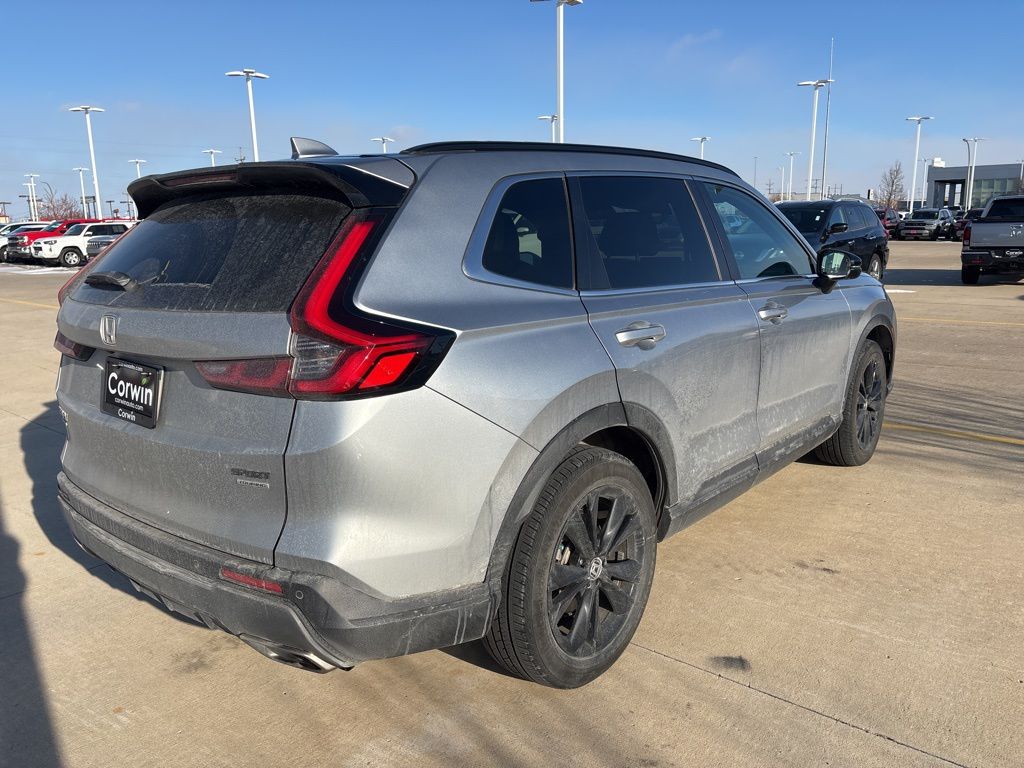 2023 Honda CR-V Hybrid Sport Touring photo 3