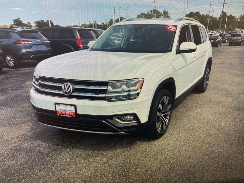 Used 2019 Volkswagen Atlas SEL Premium with VIN 1V2NR2CA6KC550508 for sale in Fargo, ND