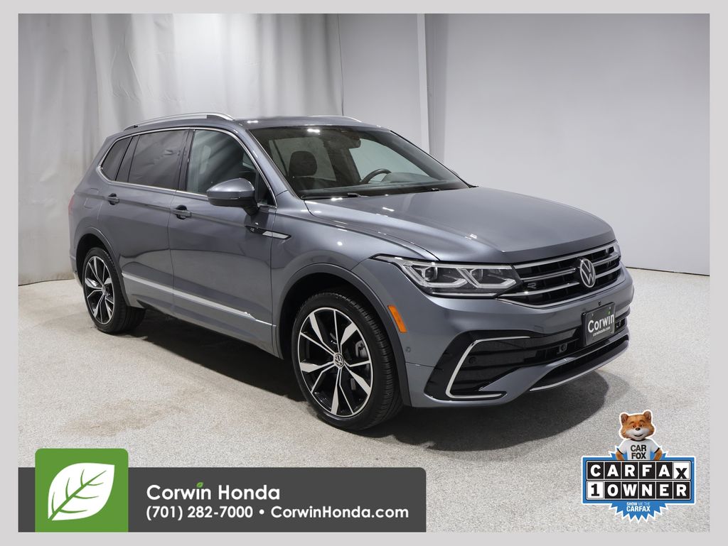 2024 Volkswagen Tiguan 2.0T SEL R-Line 4Motion's photo