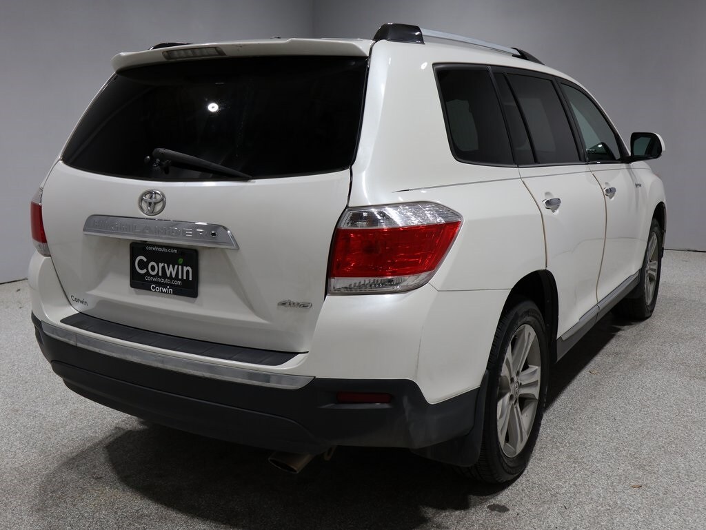 Used 2012 Toyota Highlander Limited with VIN 5TDDK3EH9CS141792 for sale in Fargo, ND