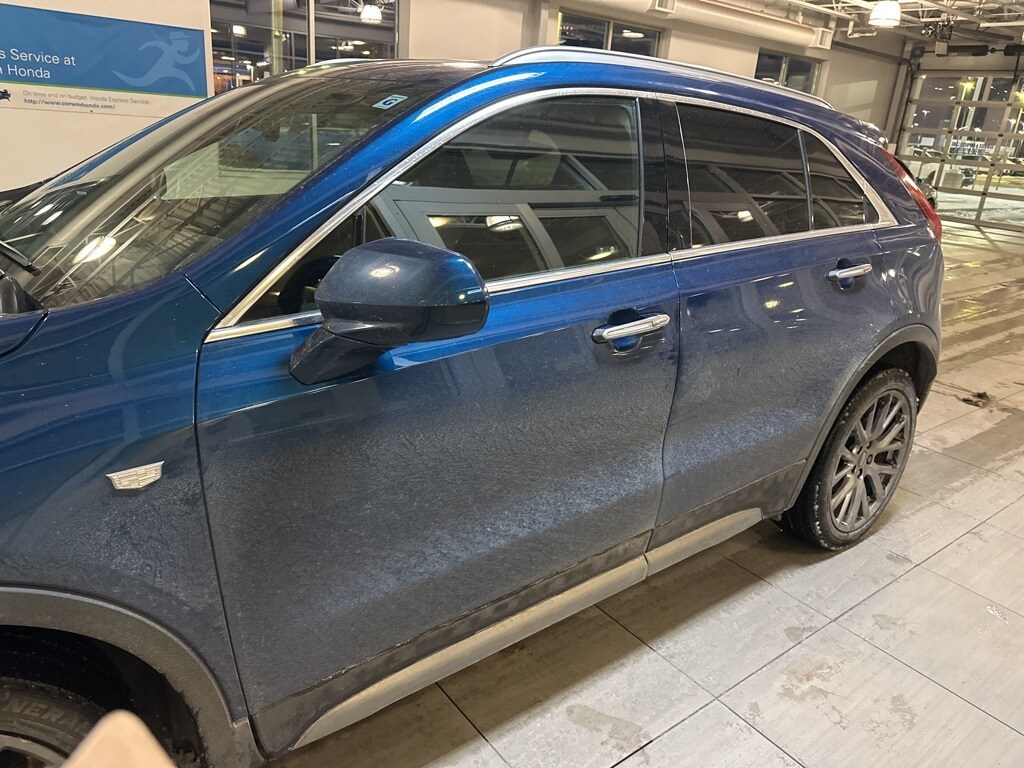 2019 Cadillac XT4 Premium Luxury photo 3