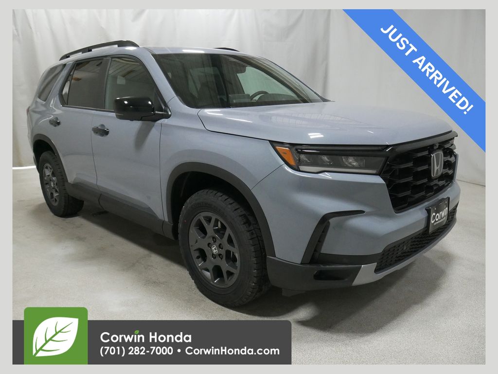 2025 Honda Pilot TrailSport's photo
