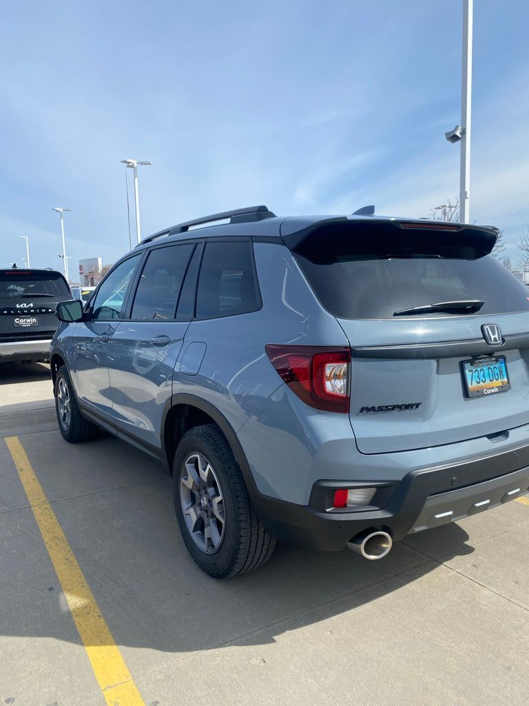 2023 Honda Passport TrailSport photo 4