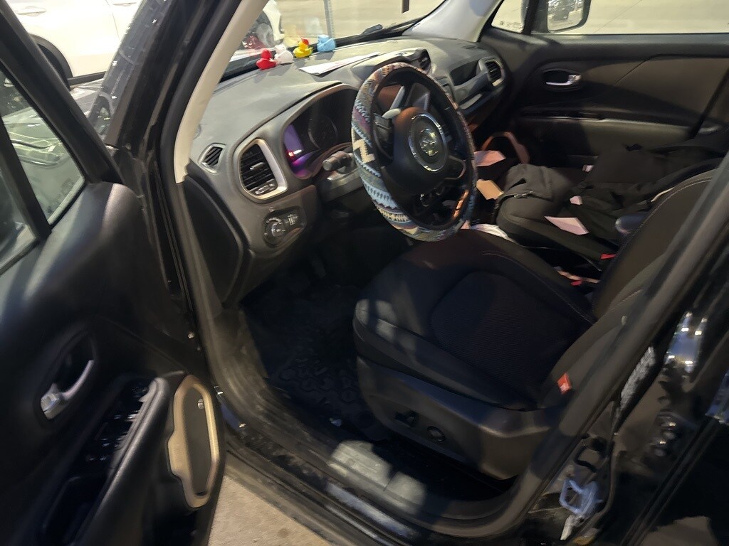 2016 Jeep Renegade Latitude North Edition photo 4