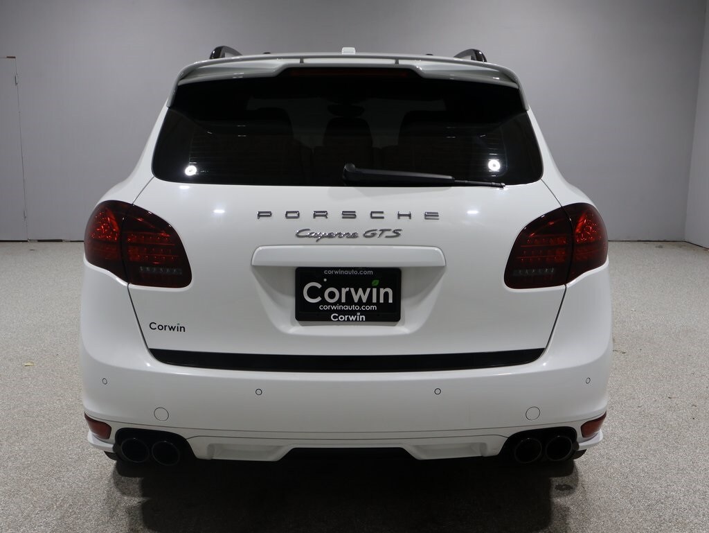 2014 Porsche Cayenne GTS photo 3