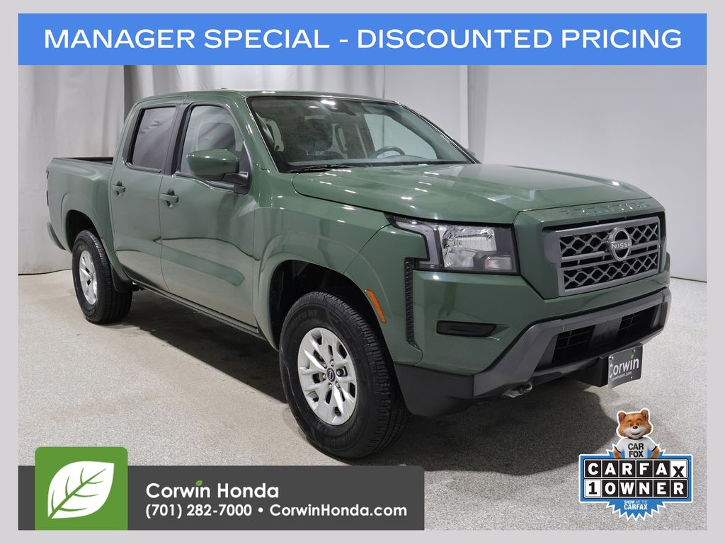 2024 Nissan Frontier SV Crew Cab 4X4 SWB's photo