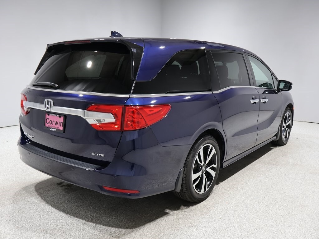 2020 Honda Odyssey Elite photo 2