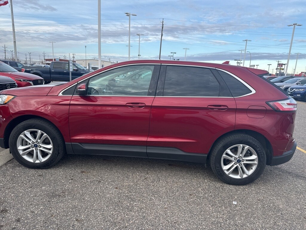 2019 Ford Edge SEL photo 4