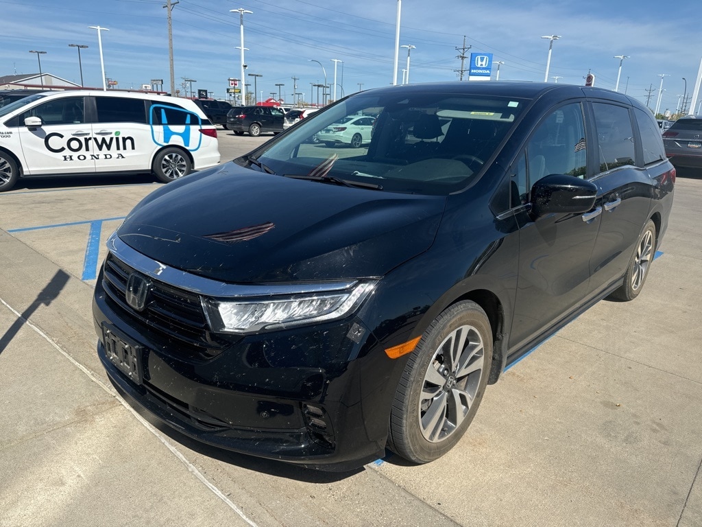 Used 2021 Honda Odyssey Touring with VIN 5FNRL6H88MB021987 for sale in Fargo, ND