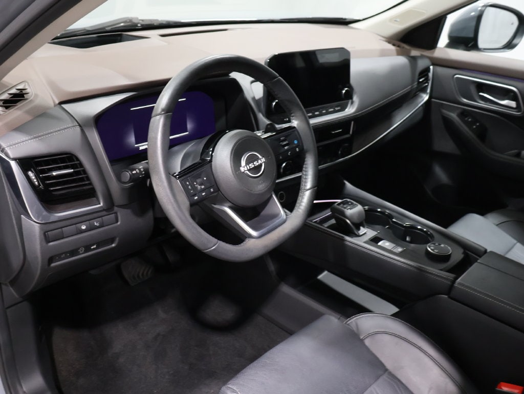 2023 Nissan Rogue Platinum - Photo 14
