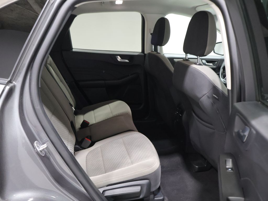 2021 Ford Escape SE - Photo 20