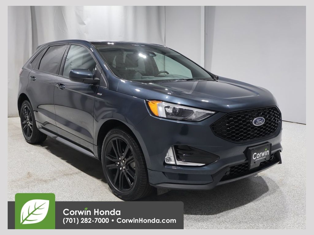 2024 Ford Edge ST-Line's photo