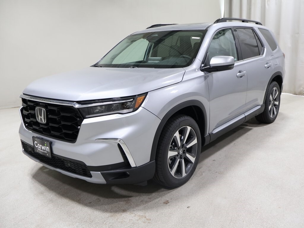 2025 Honda Pilot Touring photo 3