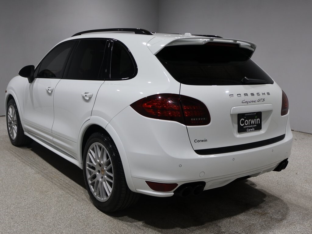 2014 Porsche Cayenne GTS photo 4