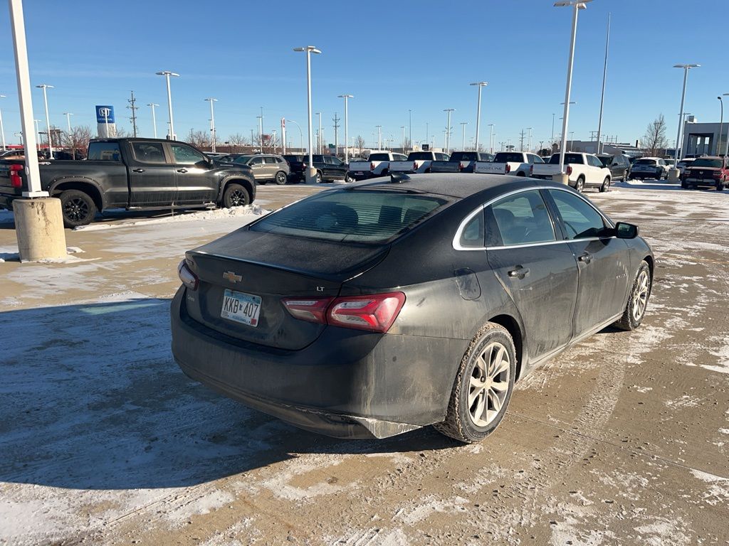 2021 Chevrolet Malibu 1LT photo 3