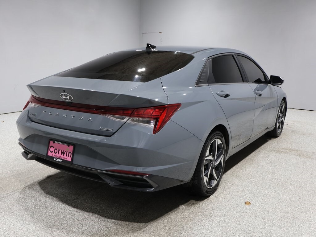 2023 Hyundai Elantra Limited photo 2