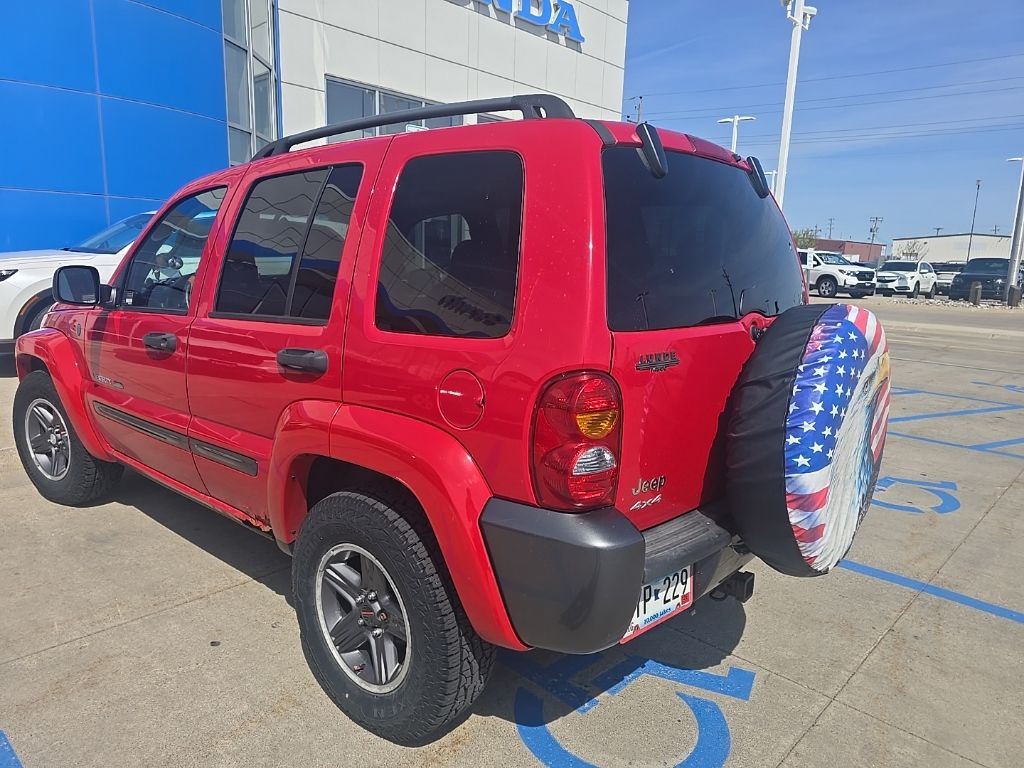 Used 2004 Jeep Liberty Sport with VIN 1J4GL48K64W315787 for sale in Fargo, ND