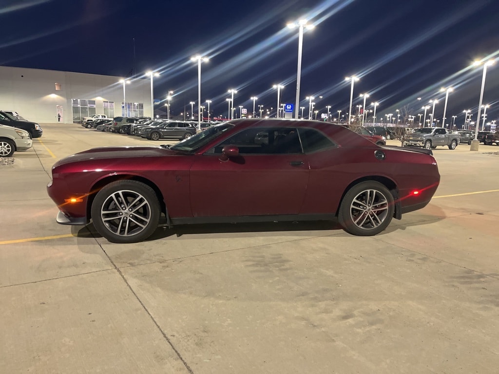 2019 Dodge Challenger GT photo 4