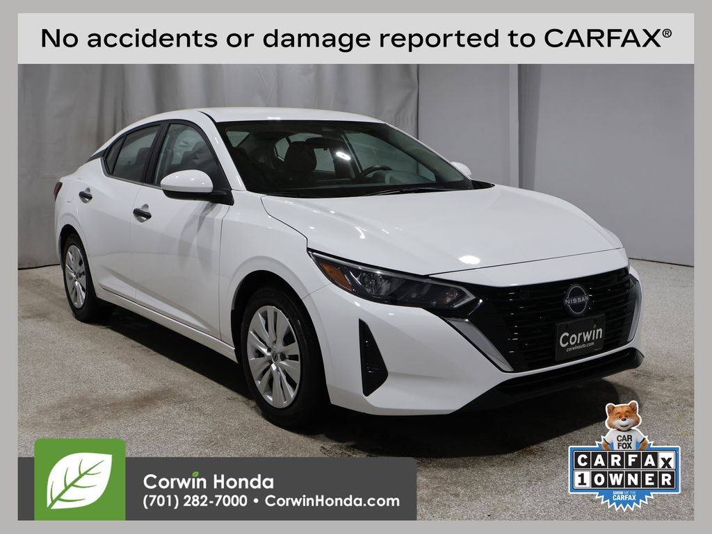 2024 Nissan Sentra S's photo