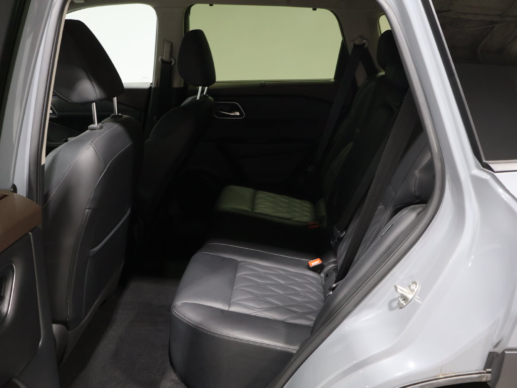 2023 Nissan Rogue Platinum - Photo 16
