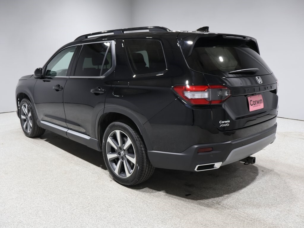 2025 Honda Pilot Elite photo 4