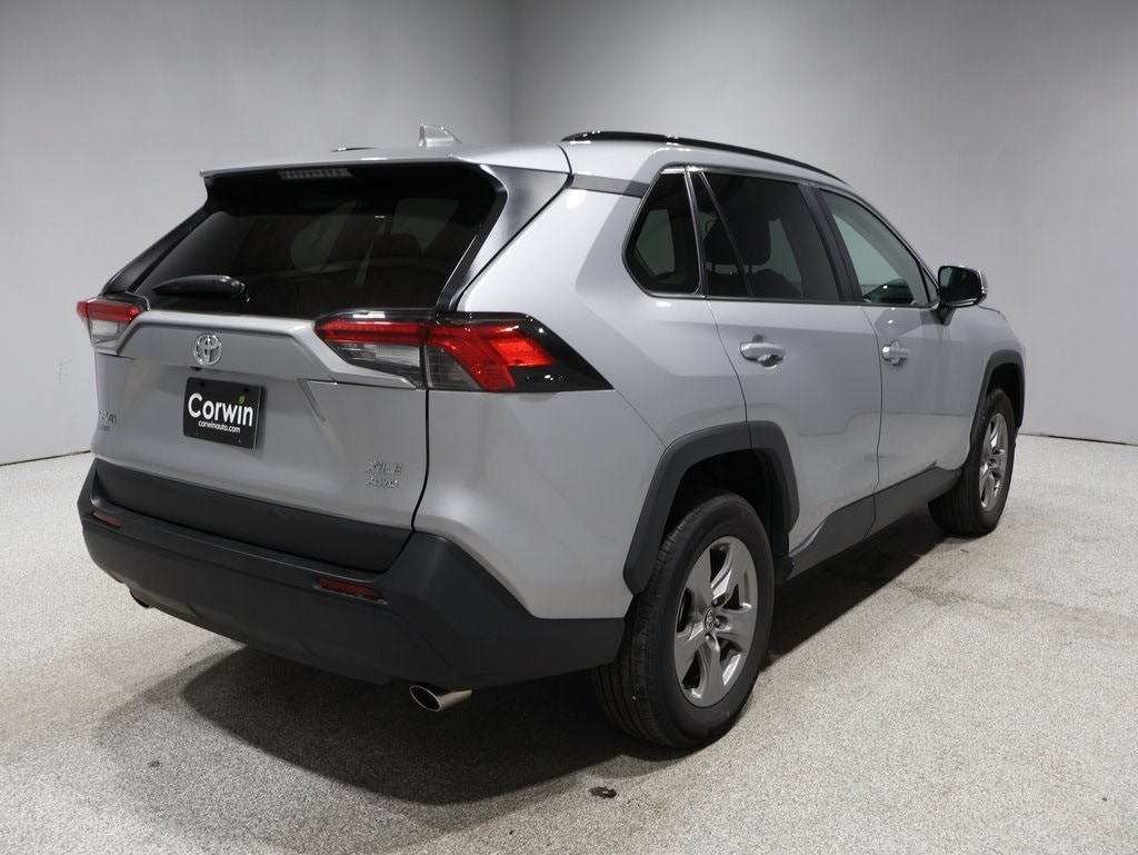 Used 2024 Toyota RAV4 XLE with VIN 2T3P1RFV8RW462625 for sale in Kansas City