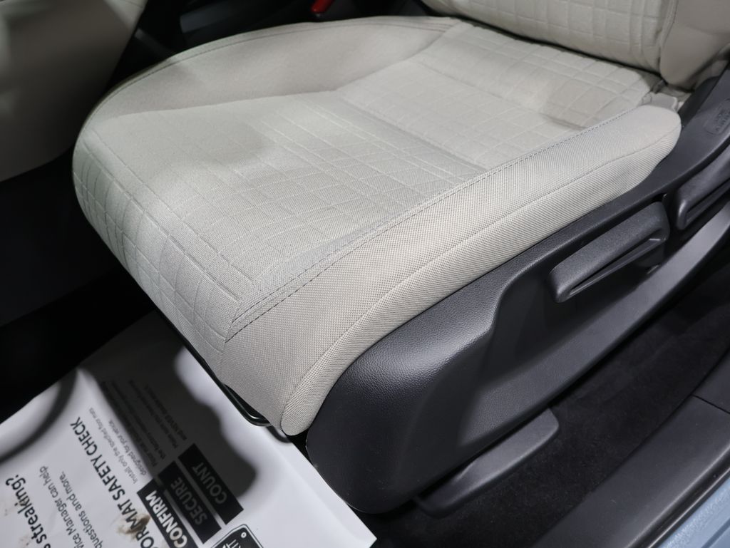 2025 Honda HR-V LX - Photo 12