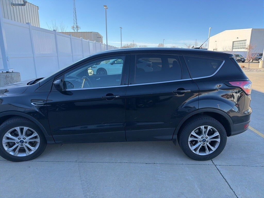 2017 Ford Escape SE photo 4