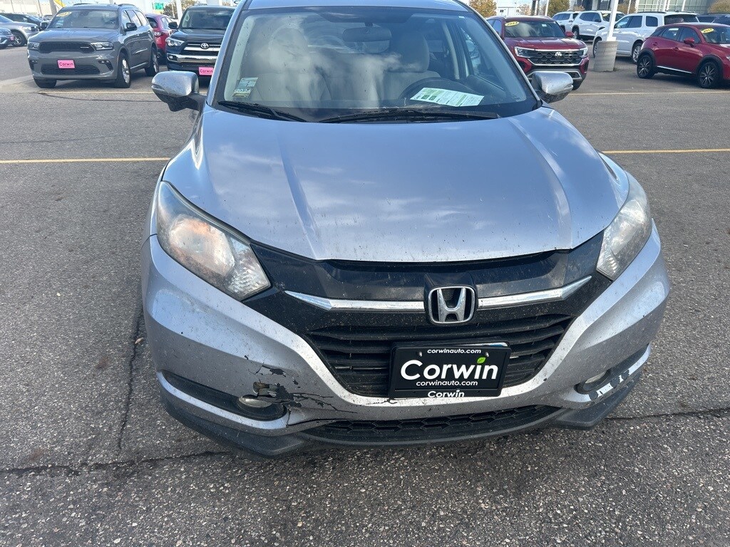 2017 Honda HR-V EX photo 2