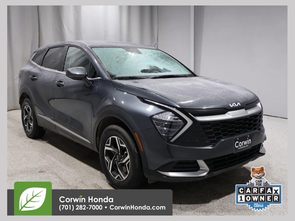 2024 Kia Sportage LX's photo