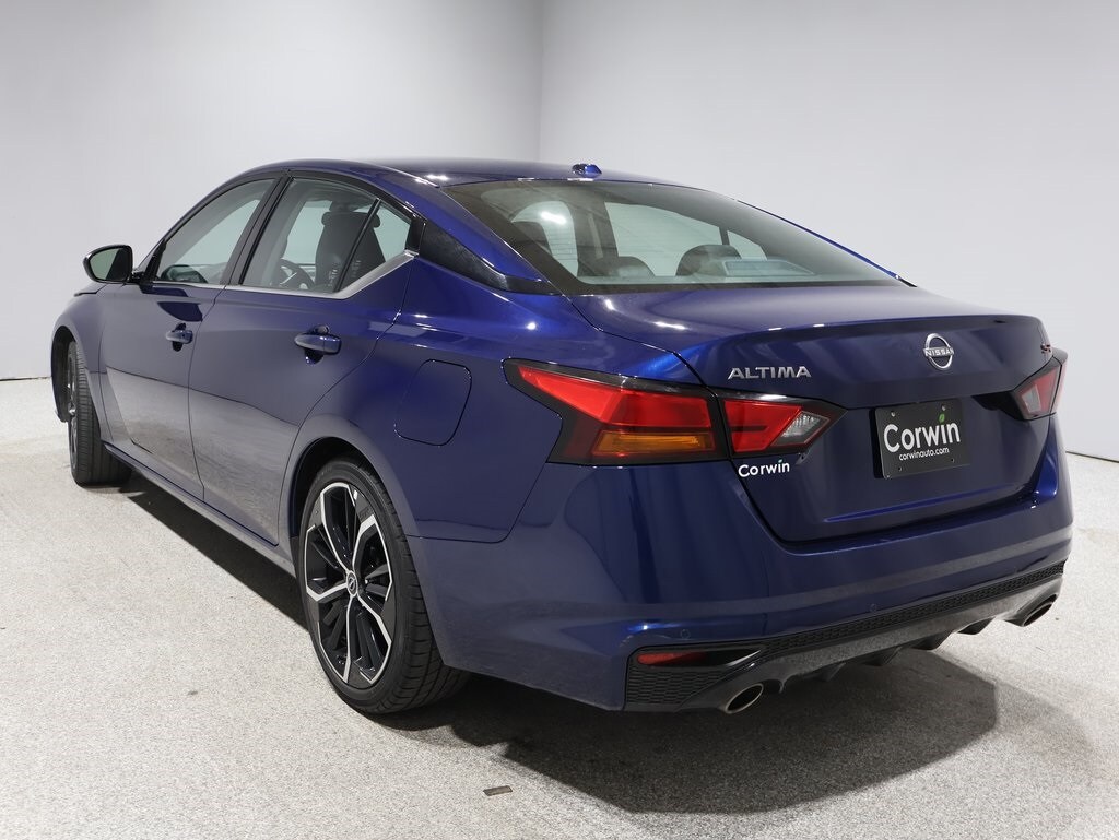2024 Nissan Altima 2.5 SR photo 4