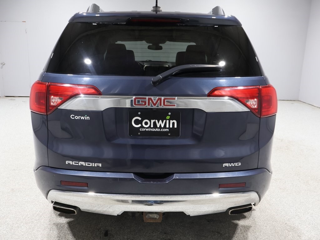 2018 Gmc Acadia Denali photo 2