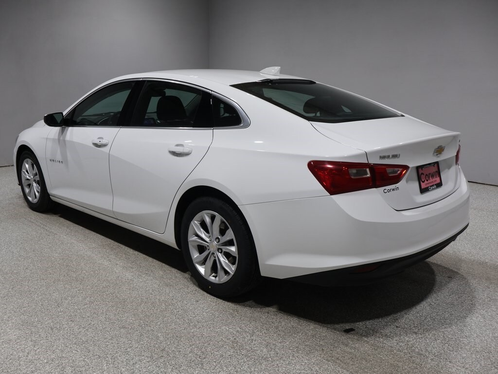 2023 Chevrolet Malibu 1LT photo 4