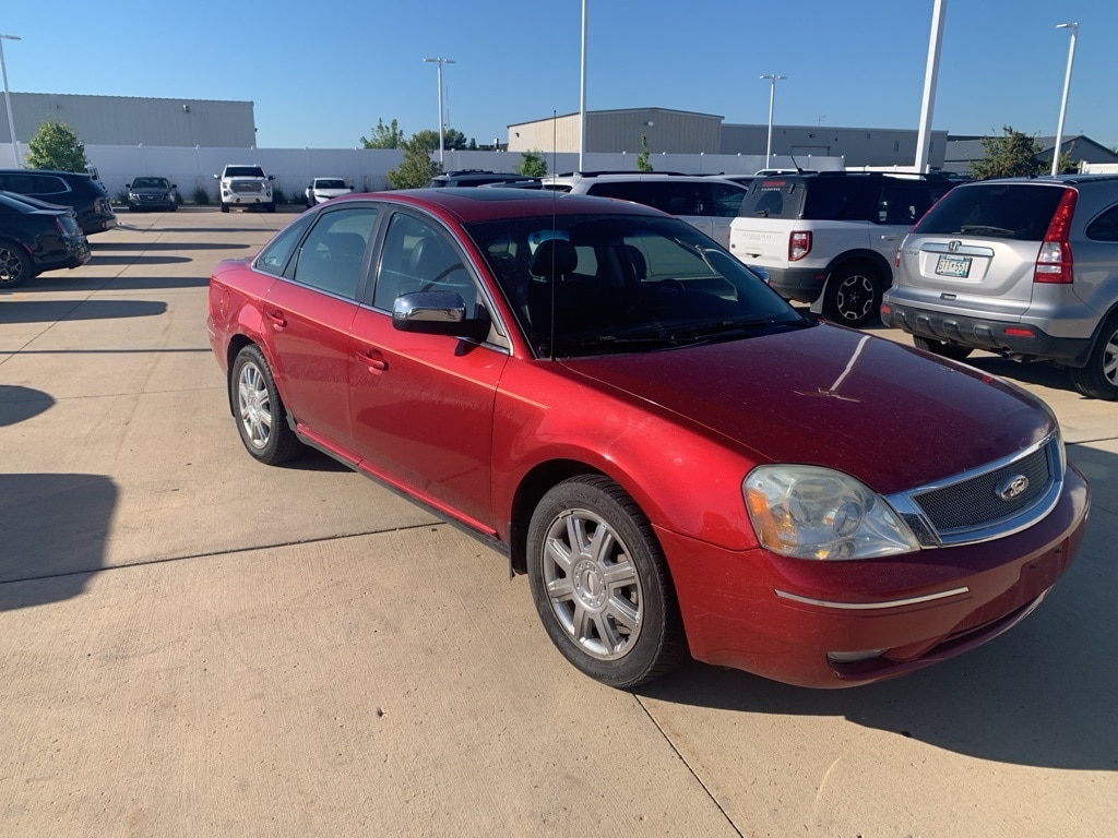 Used 2007 Ford Five Hundred Limited with VIN 1FAHP28187G120904 for sale in Fargo, ND