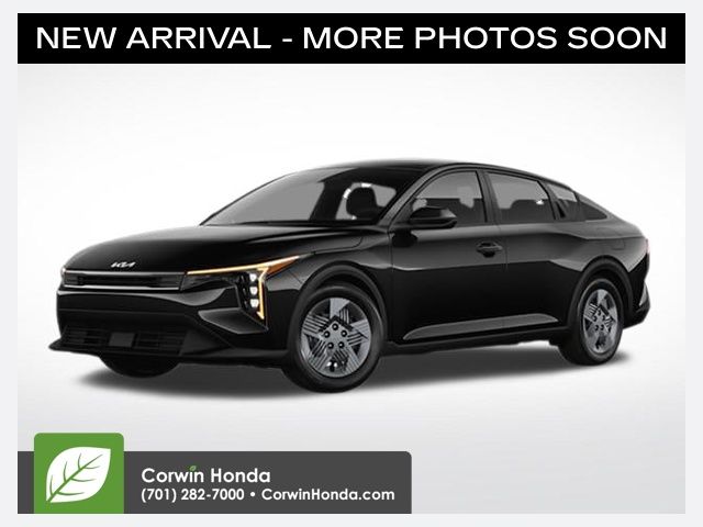 2025 Kia K4 LXS AT's photo