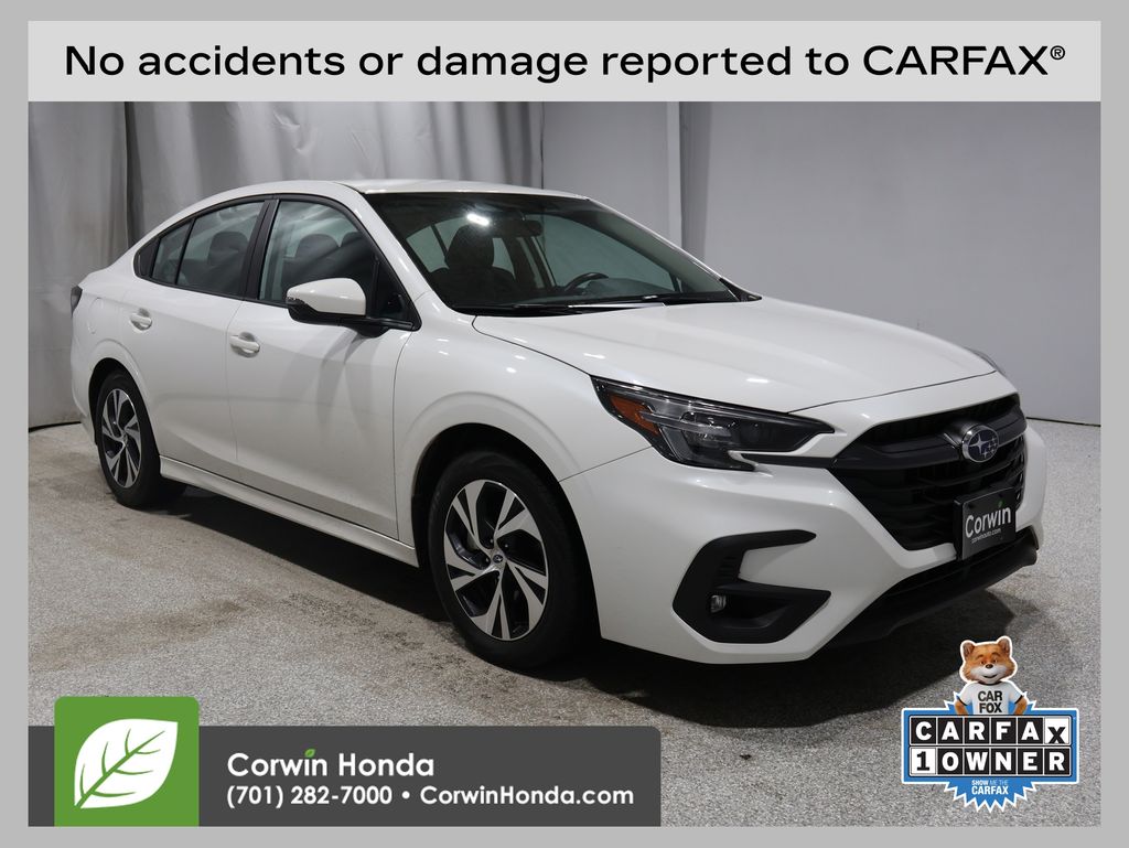 2025 Subaru Legacy Premium's photo