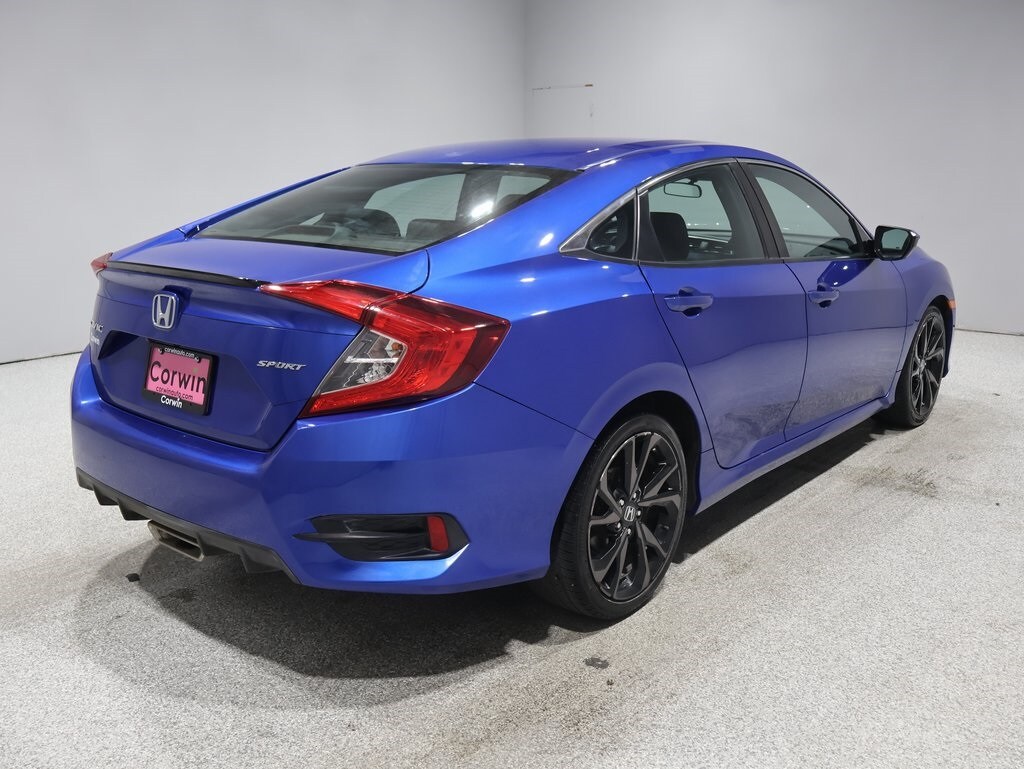 2019 Honda Civic Sport photo 2