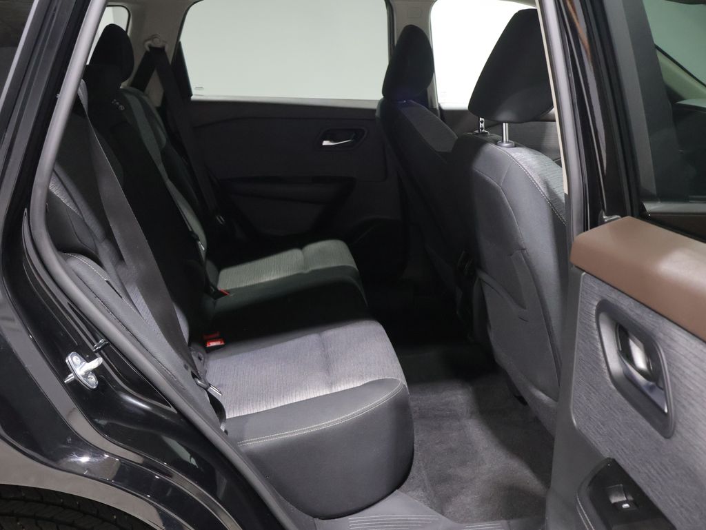 2023 Nissan Rogue SV - Photo 21