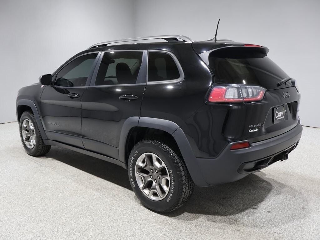 2019 Jeep Cherokee Trailhawk photo 3