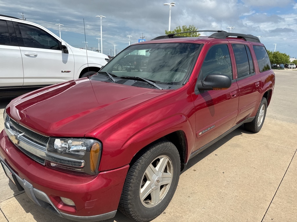 Used 2002 Chevrolet TrailBlazer LT with VIN 1GNET16S726121417 for sale in Fargo, ND