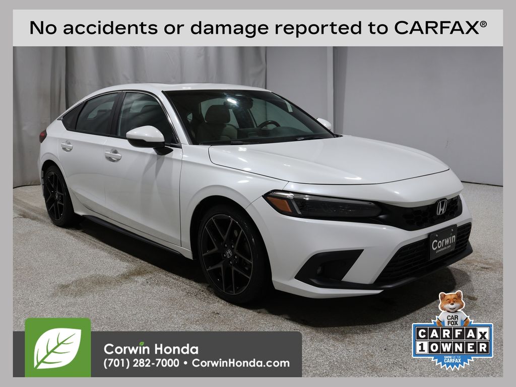 2023 Honda Civic Hatchback Sport Touring's photo