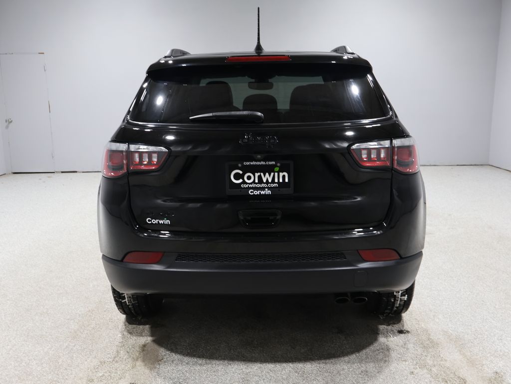 2020 Jeep Compass North Edition Latitude photo 3