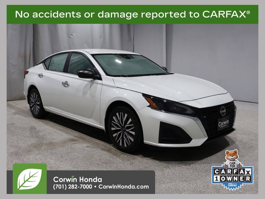 2024 Nissan Altima SV